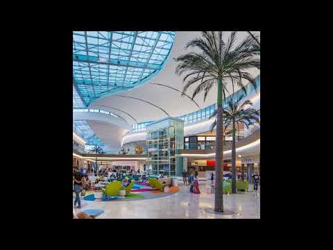 Xtal by Aphex Twin but you&#039;re at the mall food court standing next to the fountains on a busy day