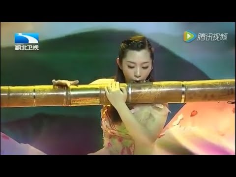 Cây sáo lớn nhất thế giới Tại Trung Quốc. ( The world&#039;s largest flute In China )