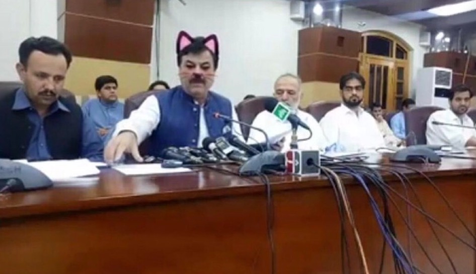 Pakistani 'Cat Filter' Press Conference ??