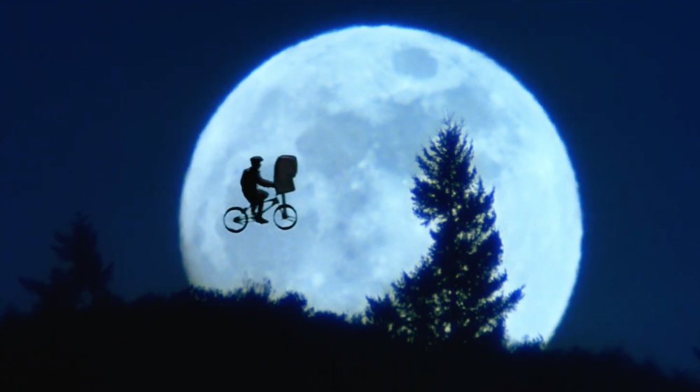 E.T. Flying Bike Ride /remastered