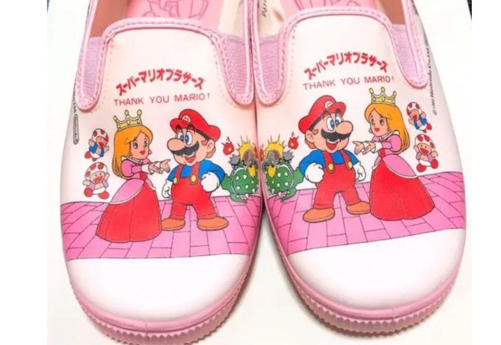 Officially licensed 1986 Super Mario Bros. shoes depicting an original design for Princess Peach.