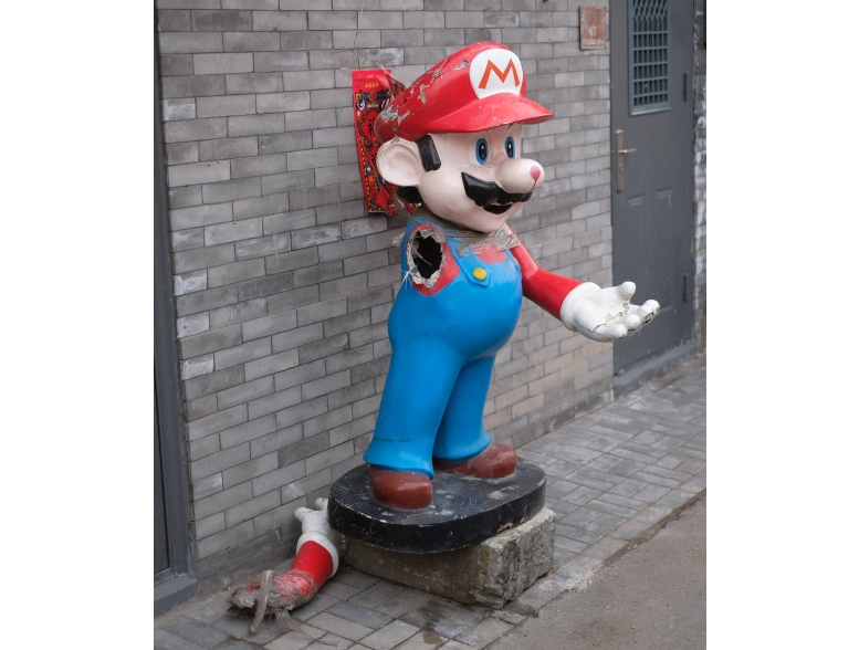 Abandoned unauthorized Mario statue found in Beijing, China.
