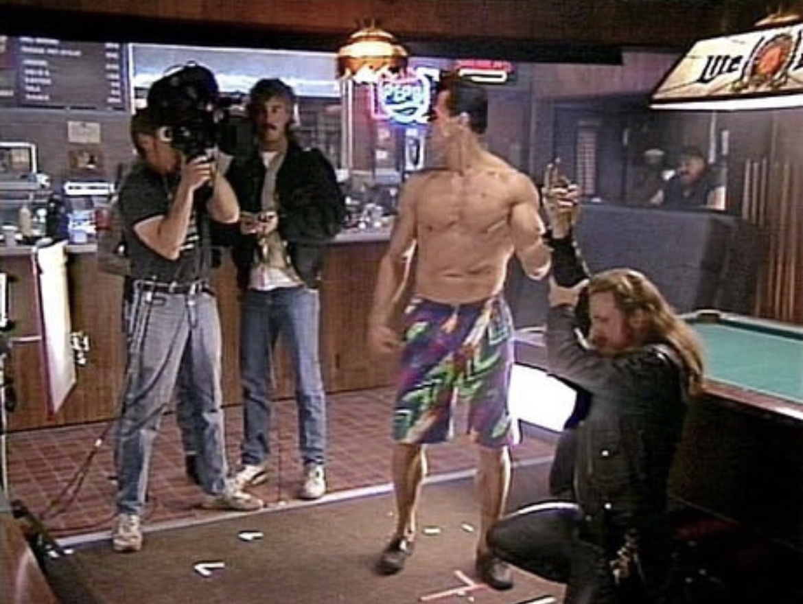 T800 in Hawaii-Shorts